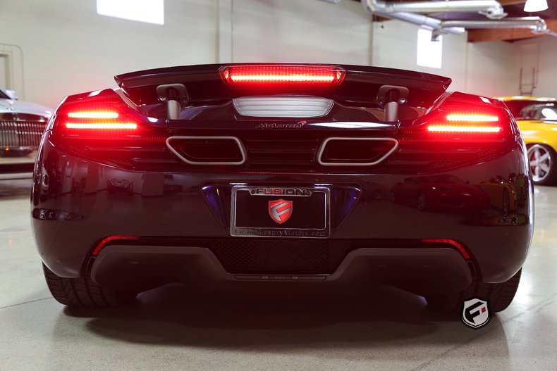 2013 McLaren MP4-12C