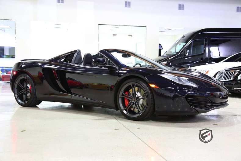 2013 McLaren MP4-12C