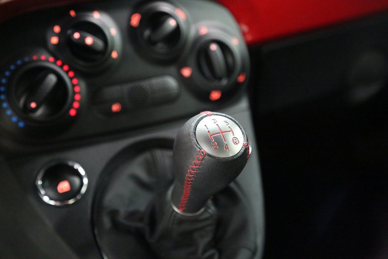2015 FIAT 500
