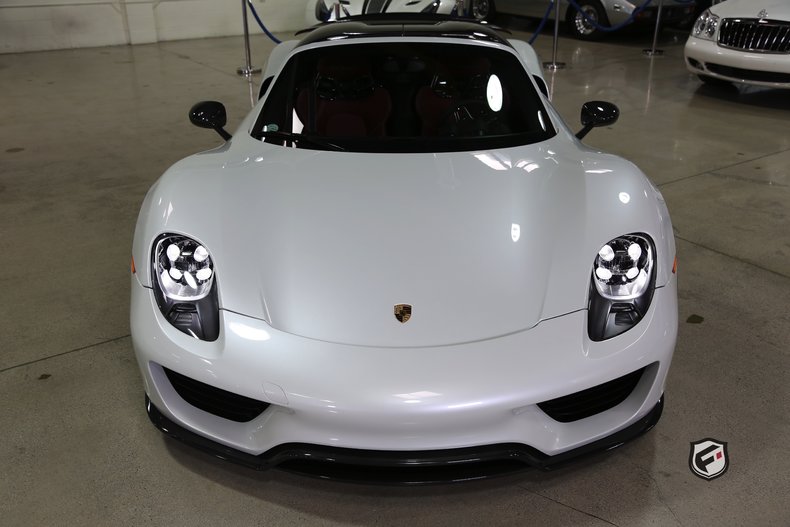 2015 Porsche 918 Spyder