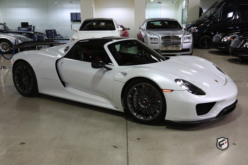 2015 Porsche 918 Spyder