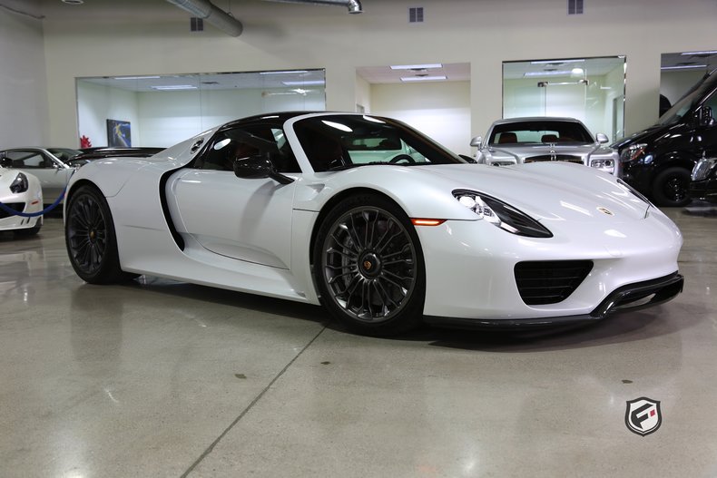 2015 Porsche 918 Spyder
