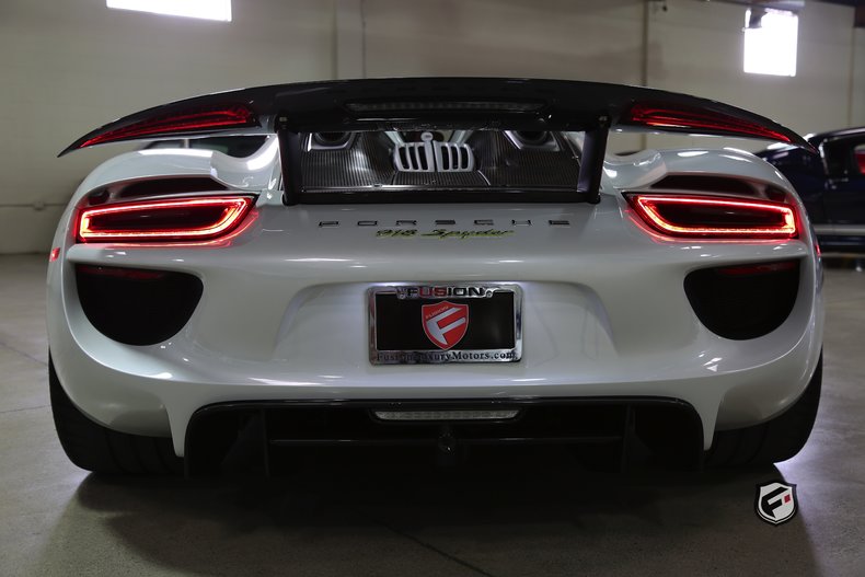 2015 Porsche 918 Spyder