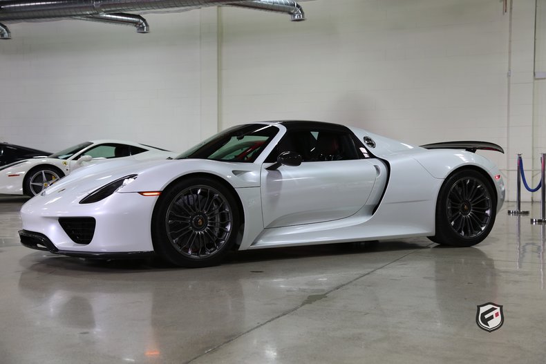 2015 Porsche 918 Spyder
