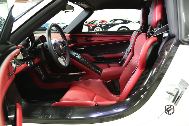 2015 Porsche 918 Spyder