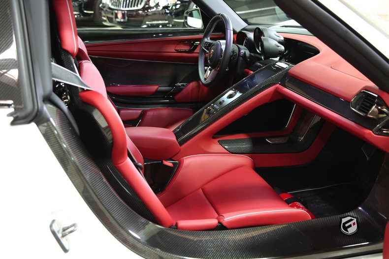 2015 Porsche 918 Spyder