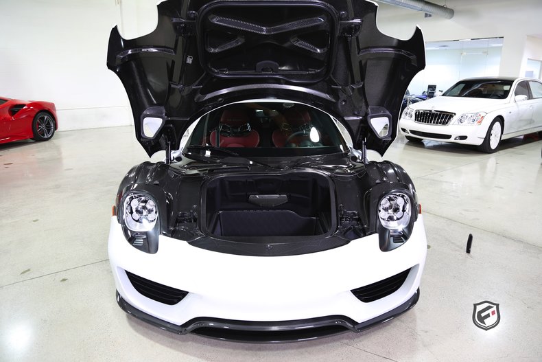 2015 Porsche 918 Spyder