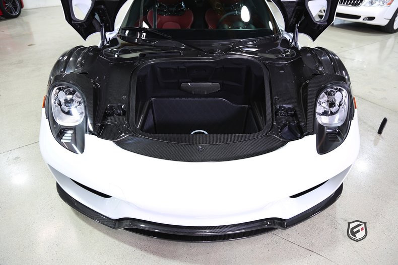 2015 Porsche 918 Spyder