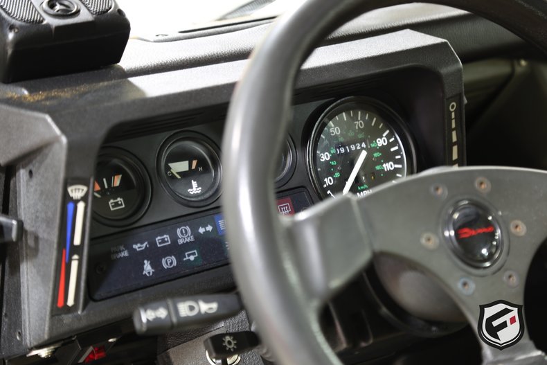 1987 Land Rover Defender