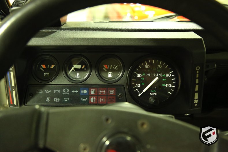 1987 Land Rover Defender