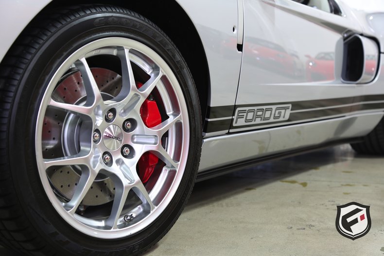 2005 Ford GT