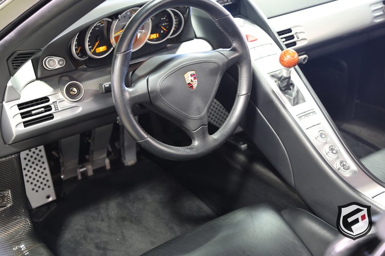 2005 Porsche CARRERA GT