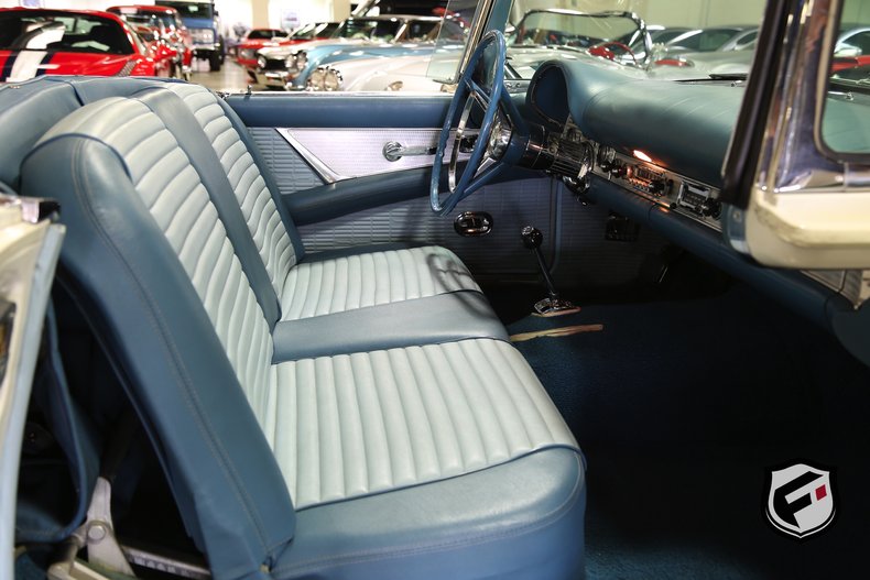 1957 Ford Thunderbird