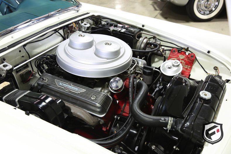 1957 Ford Thunderbird