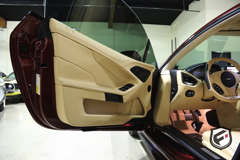 2014 Aston Martin Vanquish