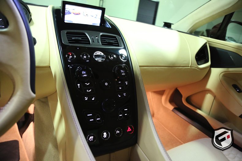 2014 Aston Martin Vanquish