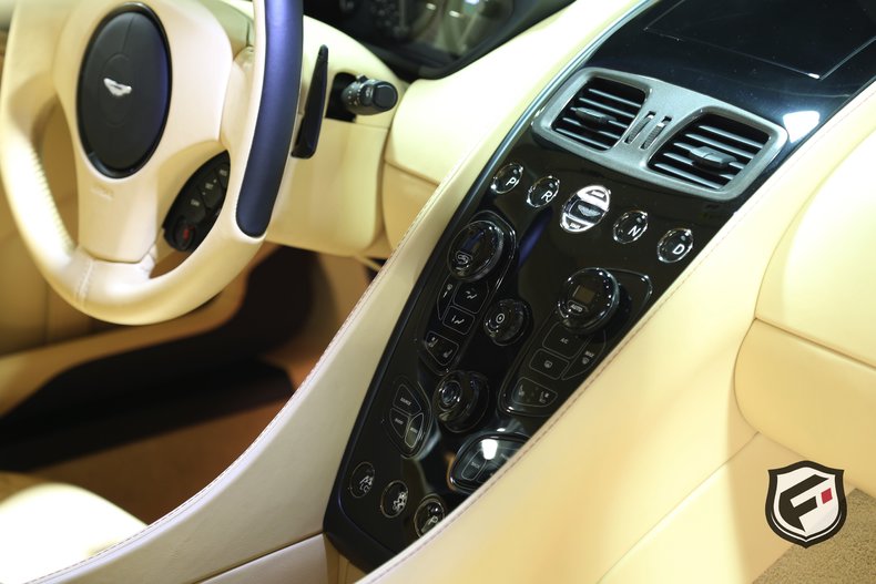 2014 Aston Martin Vanquish