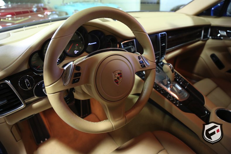 2015 Porsche Panamera
