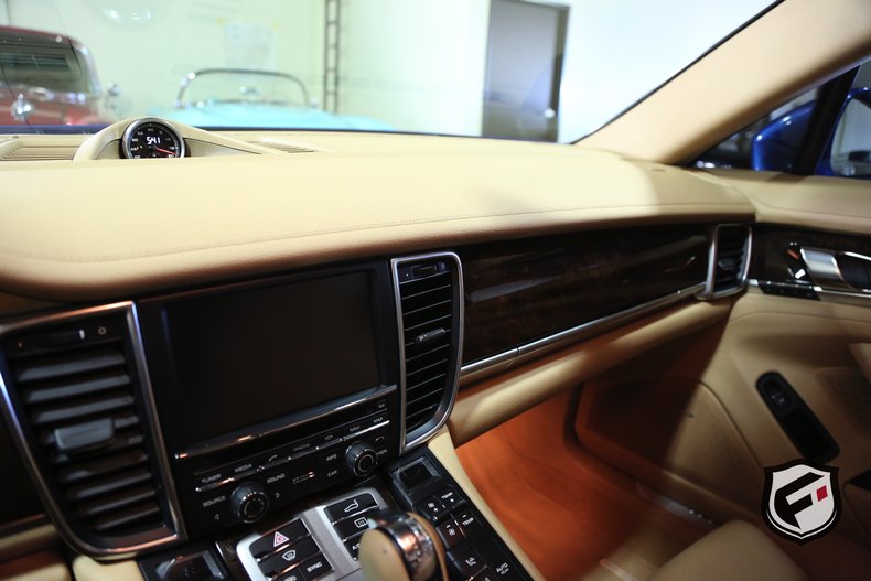 2015 Porsche Panamera