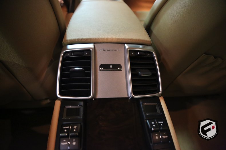 2015 Porsche Panamera