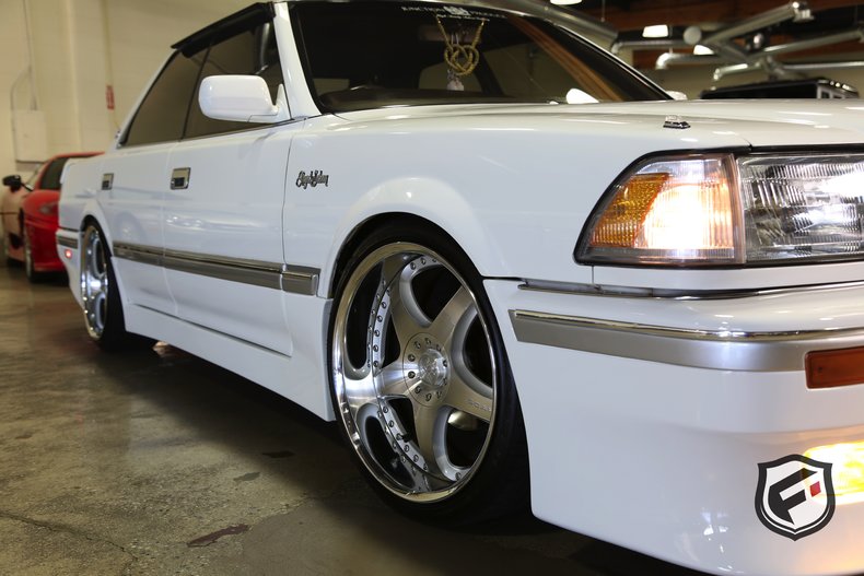 1989 Toyota Crown