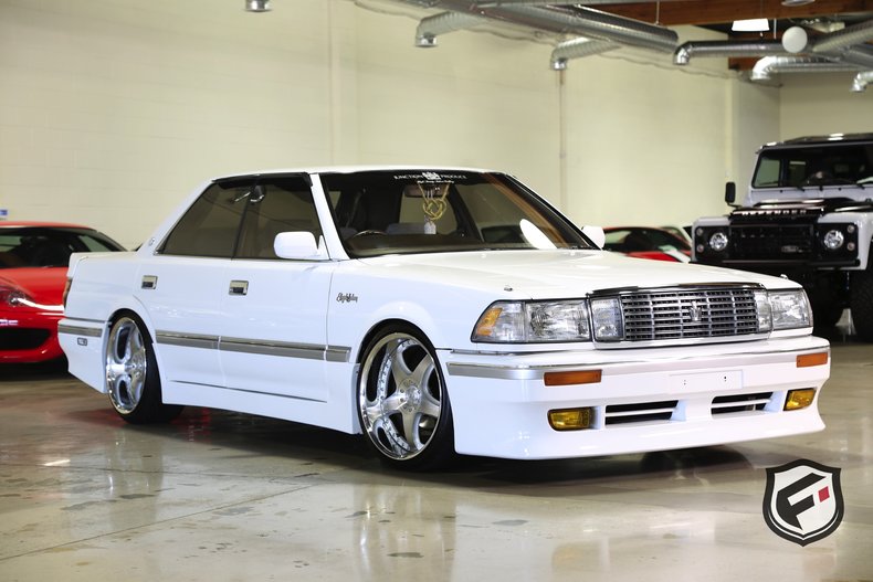 1989 Toyota Crown