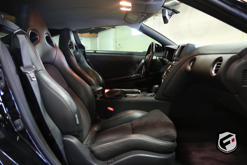 2010 Nissan GT-R