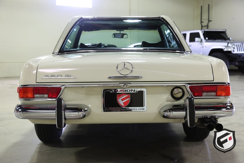 1969 Mercedes-Benz 280SL