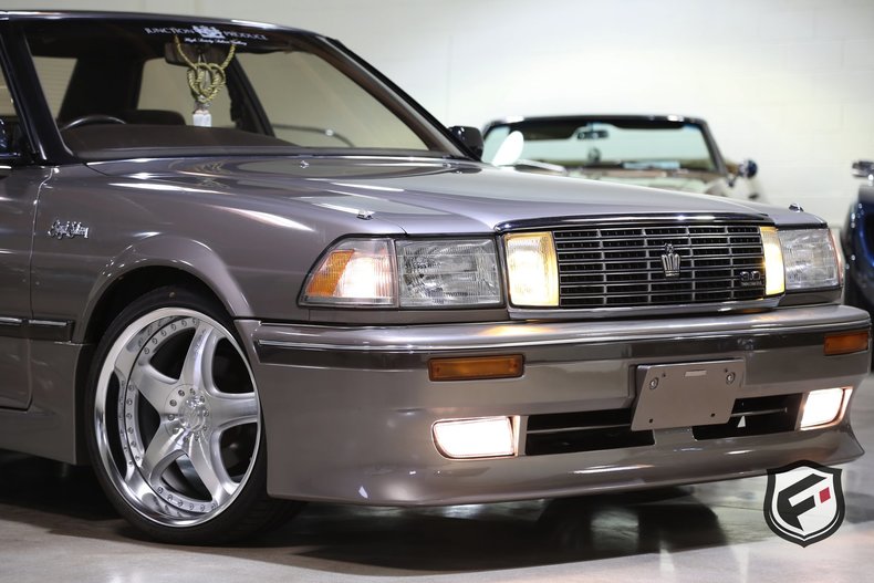 1990 Toyota Crown