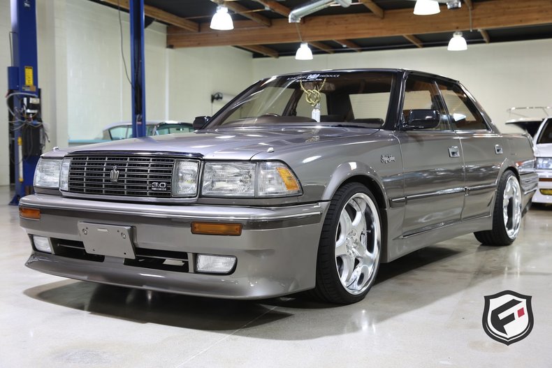 1990 Toyota Crown