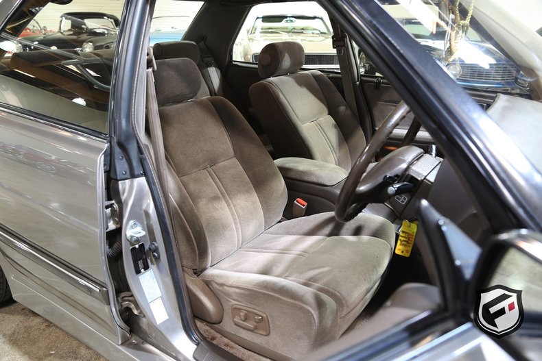 1990 Toyota Crown