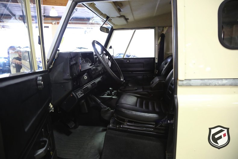 1983 Land Rover Defender 110