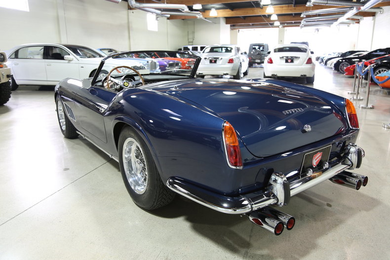 1961 Ferrari 250 GT CALIFORNIA SPYDER