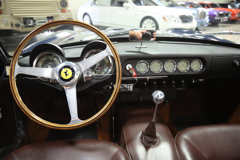 1961 Ferrari 250 GT CALIFORNIA SPYDER