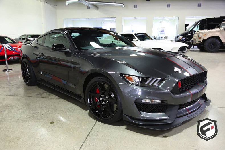 12822d523b78a low res 2016 ford shelby gt350 r fastback