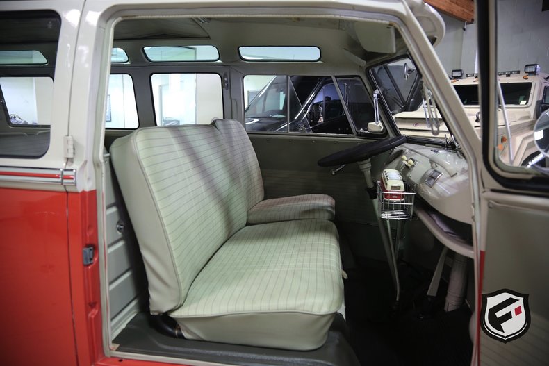 1963 Volkswagen 23 Window Samba Bus