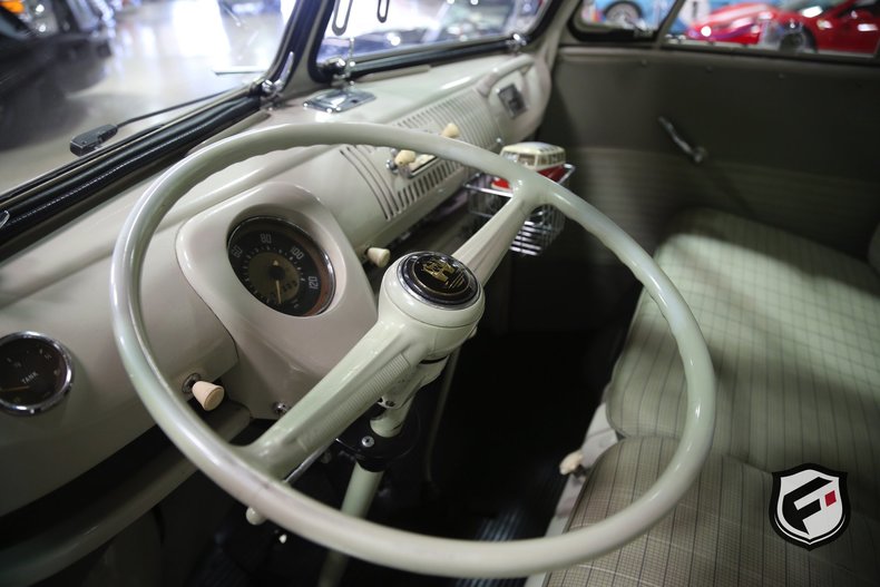 1963 Volkswagen 23 Window Samba Bus