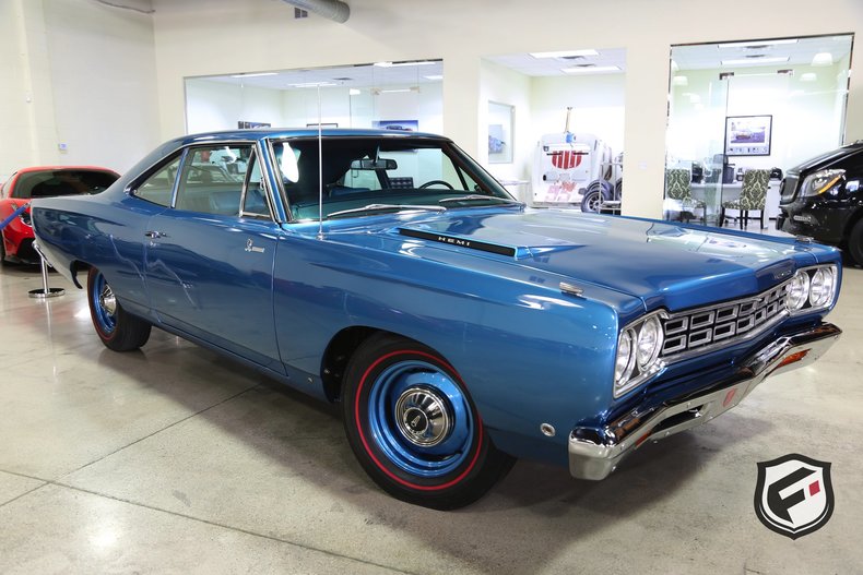 14216ea896520 low res 1968 plymouth road runner