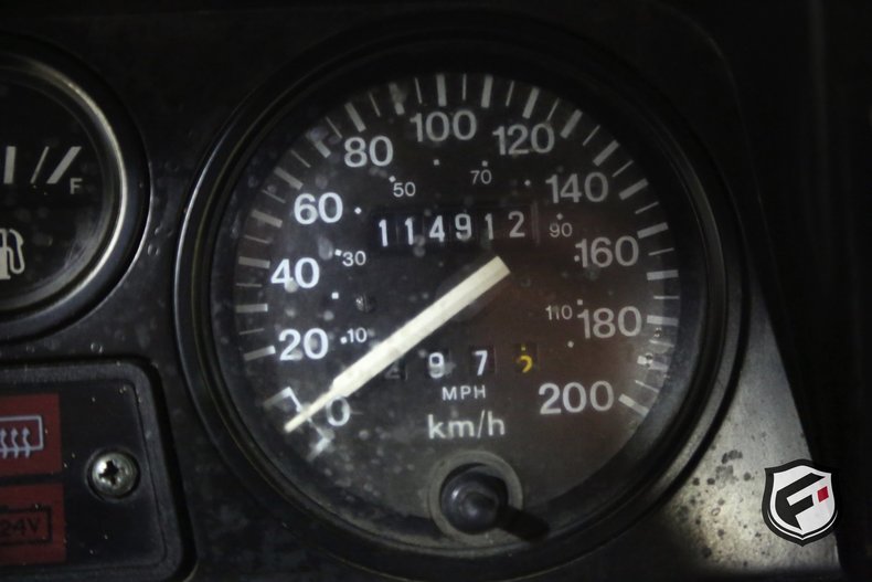 1987 Land Rover Defender