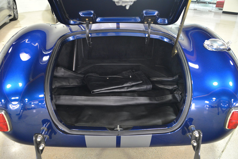 2004 Cobra 427R