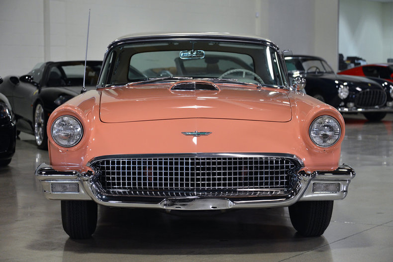 1957 Ford Thunderbird