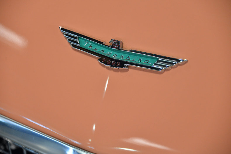 1957 Ford Thunderbird