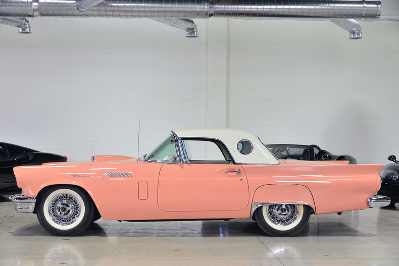 1957 Ford Thunderbird