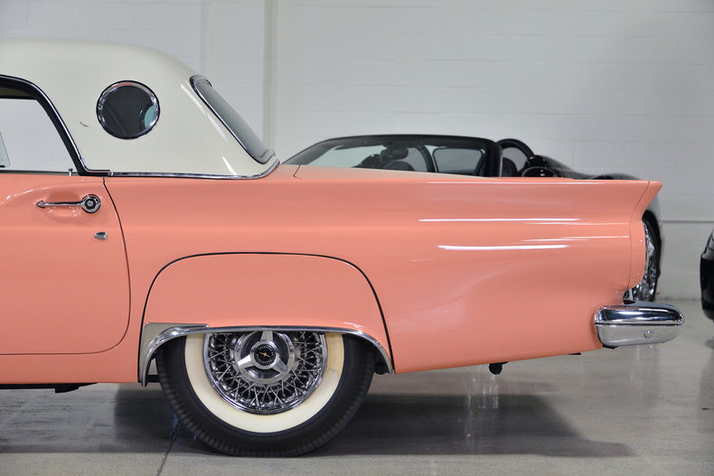 1957 Ford Thunderbird