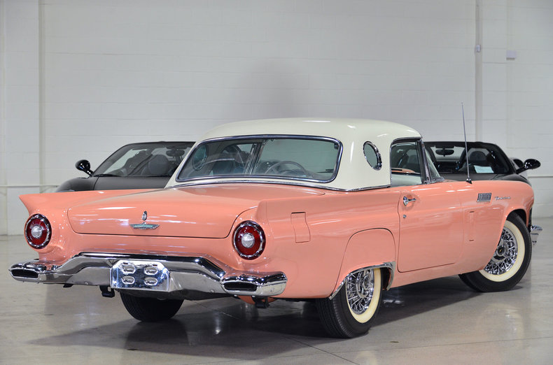 1957 Ford Thunderbird