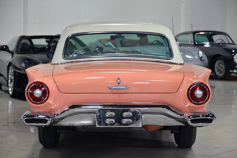 1957 Ford Thunderbird