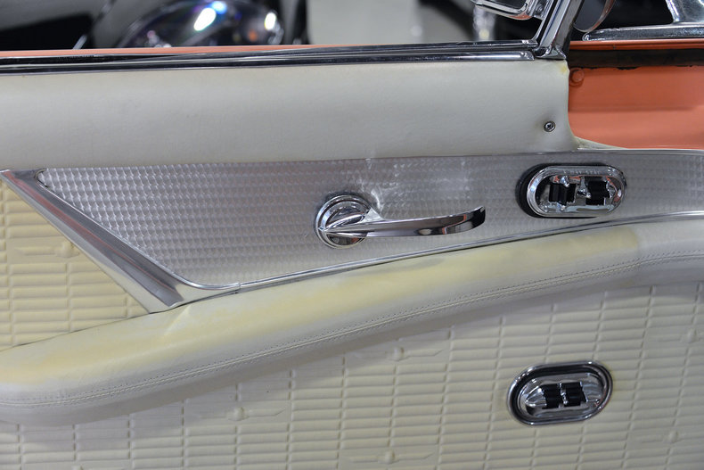 1957 Ford Thunderbird