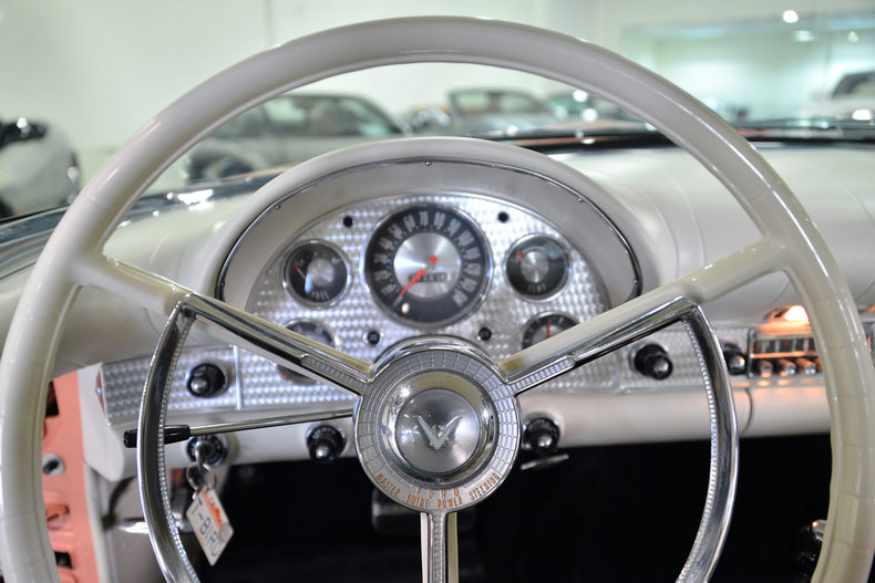 1957 Ford Thunderbird