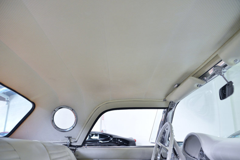 1957 Ford Thunderbird