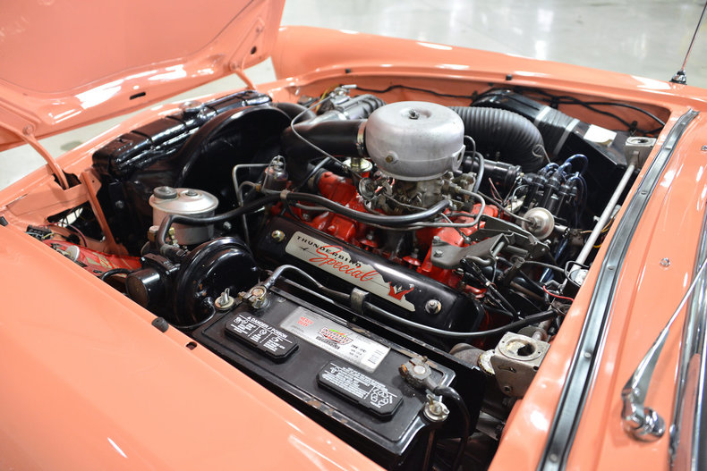 1957 Ford Thunderbird